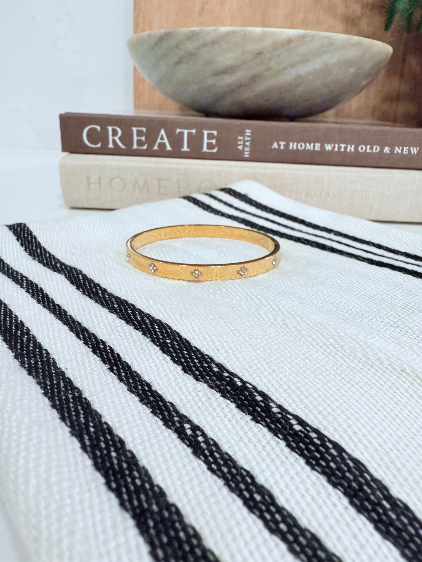 Stainless Steel Clover with Rhinestone Bangle Bracelet