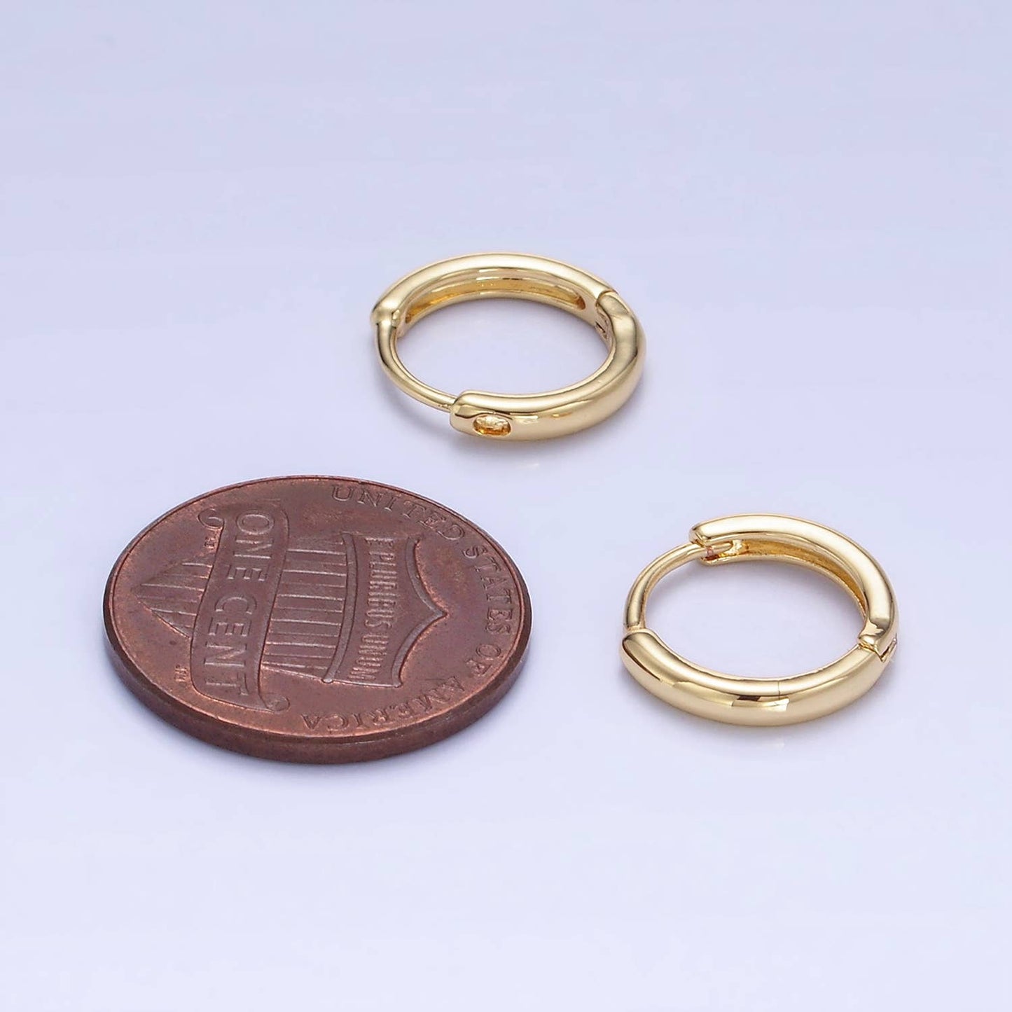 14k Gold Filled Huggie Earrings – 13mm Minimalist Everyday Style