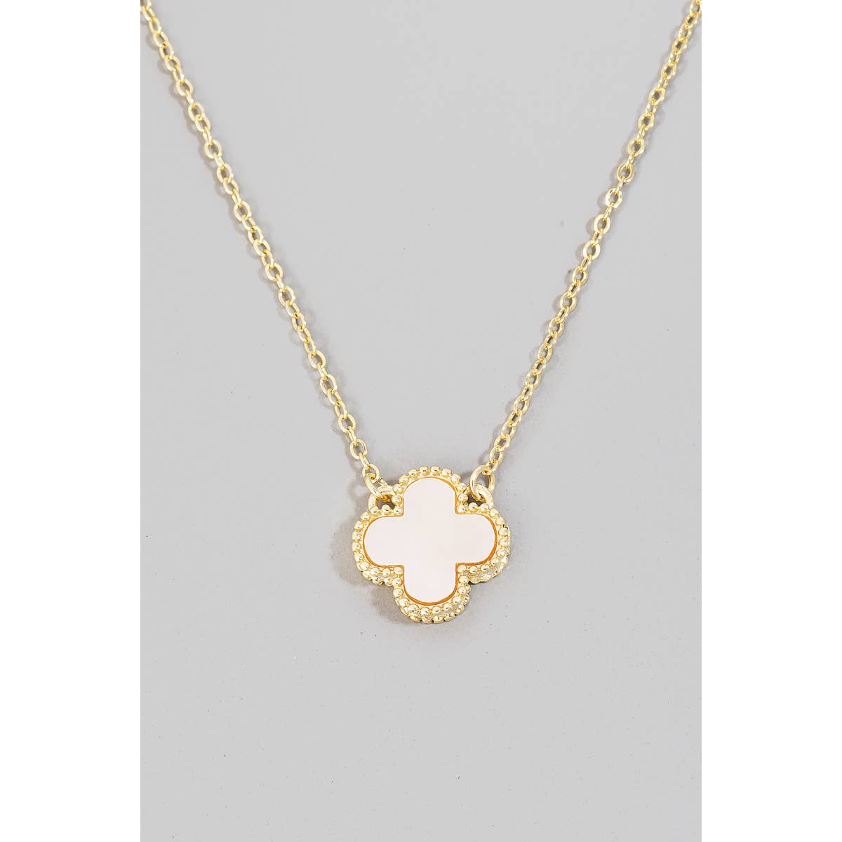 Shell Clover Pendant Chain Necklace