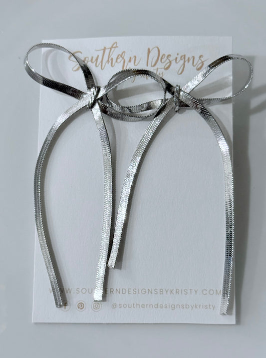 Flat Metallic Chain Ribbon Bow Stud Earrings