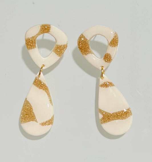 Glitter Pearl Earrings