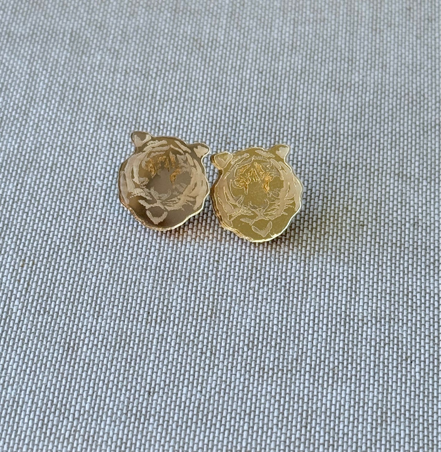 Small Mirrored Golden Tiger Stud