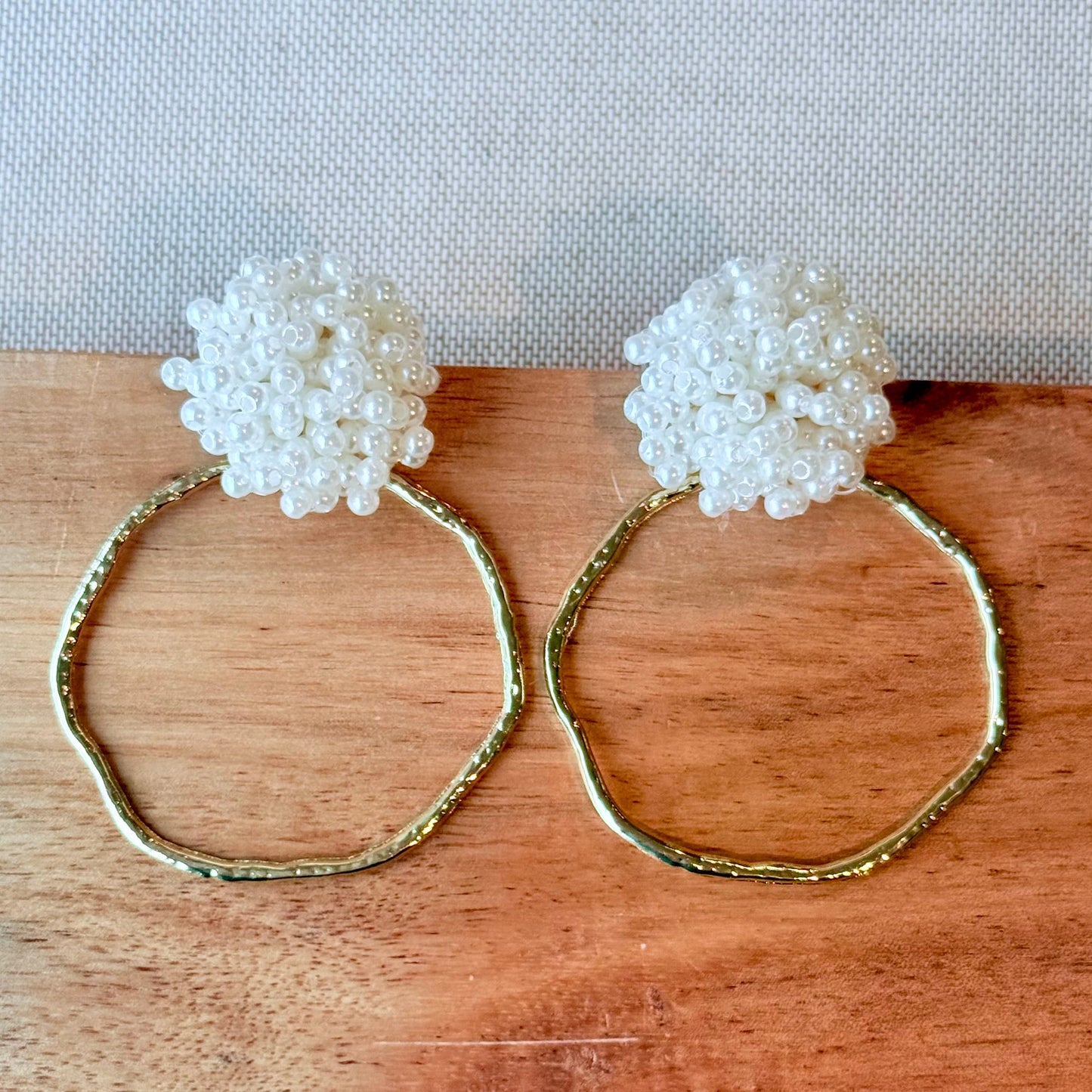 Pearl Cluster Luxe Hoops – Elegant Gold Statement Earrings